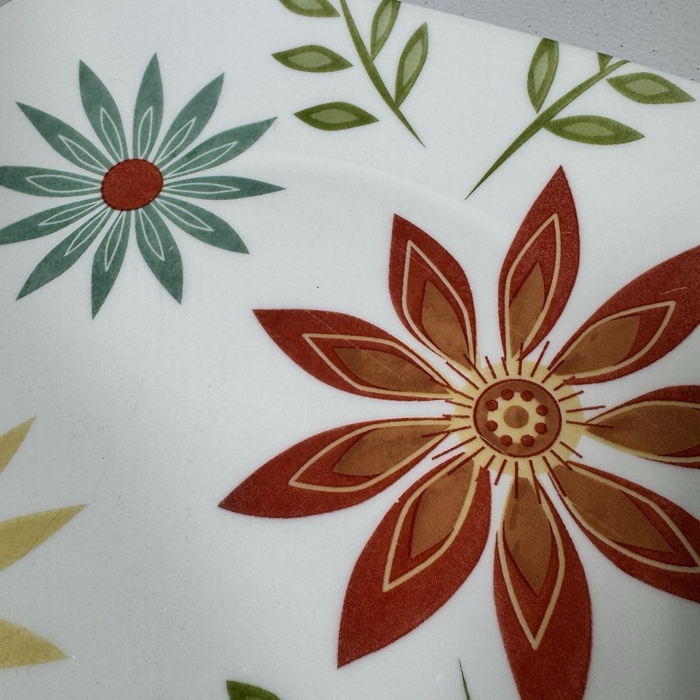 Corelle Happy Days Floral Dinner Plates Set of 4 White USA Vitrelle glass - Picture 3 of 7